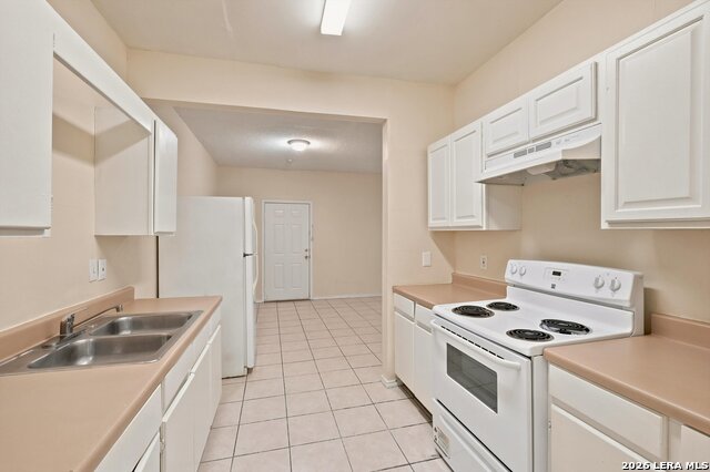 7605 Windsor Oaks Property Photo 7