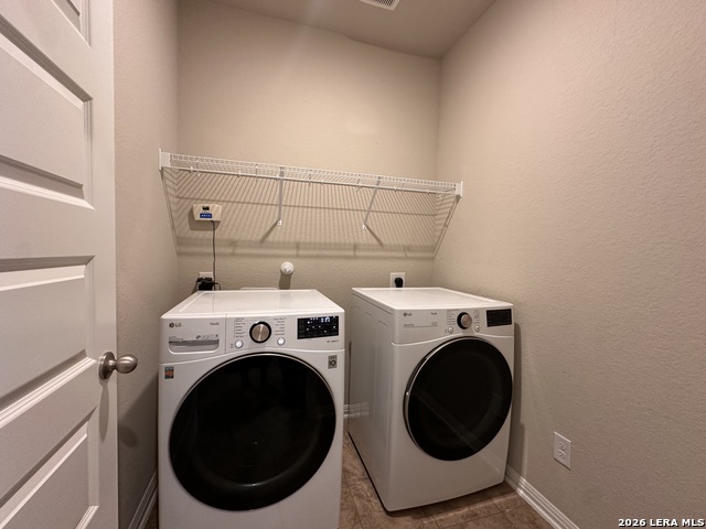 2354 Pesaro Pt Property Photo 15