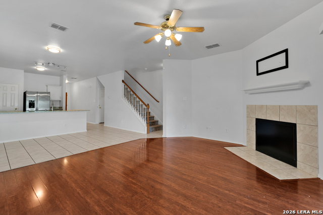 26803 Sparrow Rdg Property Photo 7