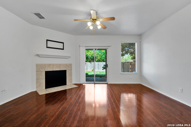 26803 Sparrow Rdg Property Photo 8