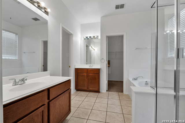 26803 Sparrow Rdg Property Photo 12