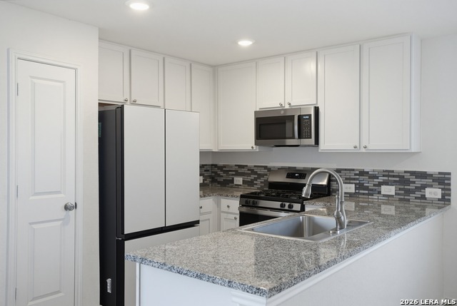 14042 Wool Park Property Photo 8