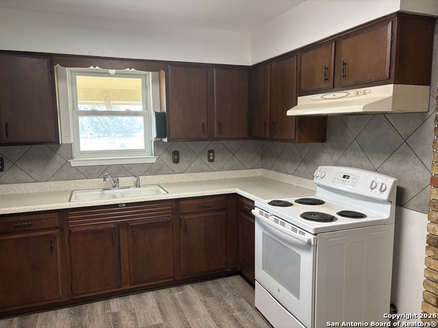 74 N Las Gallinas Property Photo 7