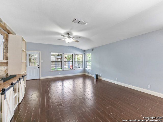 9807 Sandie Property Photo 7