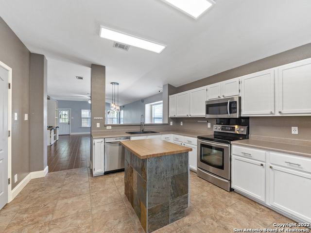 9807 Sandie Property Photo 13