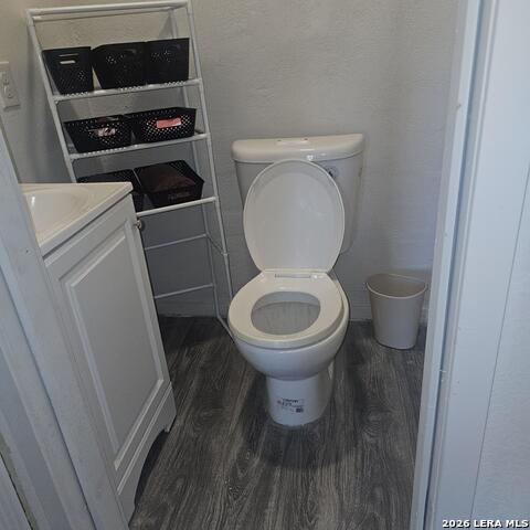 1211 Gladstone Property Photo 3