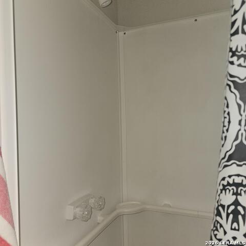 1211 Gladstone Property Photo 4