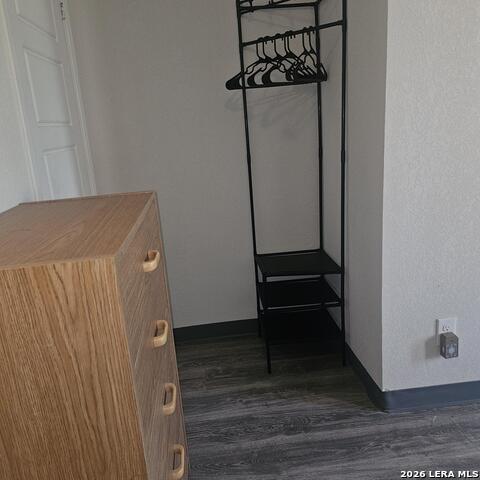 1211 Gladstone Property Photo 2