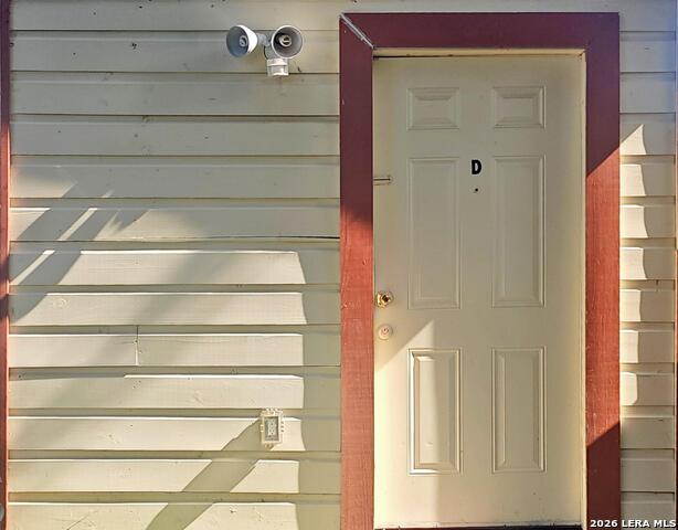 1211 Gladstone Property Photo 1
