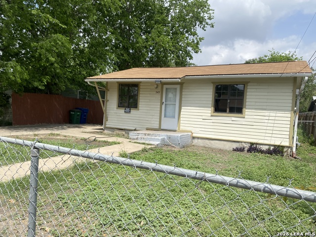 545 W Harlan Ave Property Photo 1
