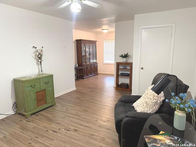 604 Mockingbird Property Photo 3