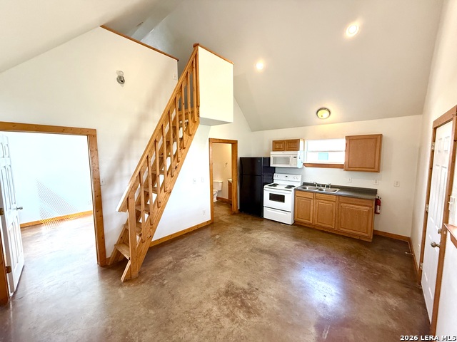 573 State Highway 97 E Property Photo 4