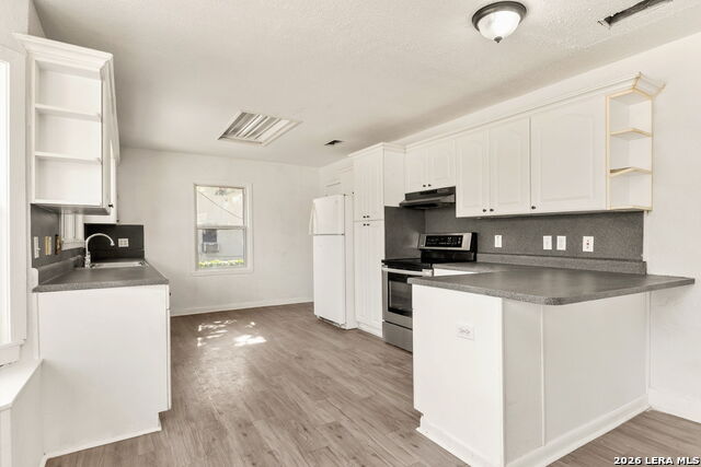 401 E Weinert St Property Photo 11