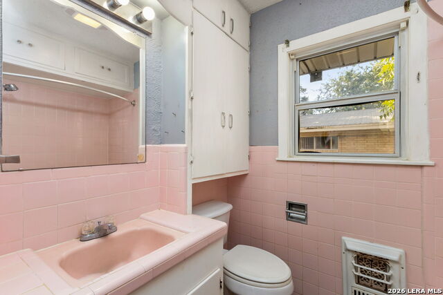 401 E Weinert St Property Photo 16