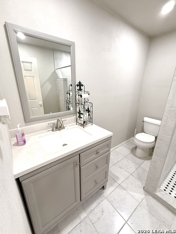 1820 W Southcross Blvd Property Photo 7