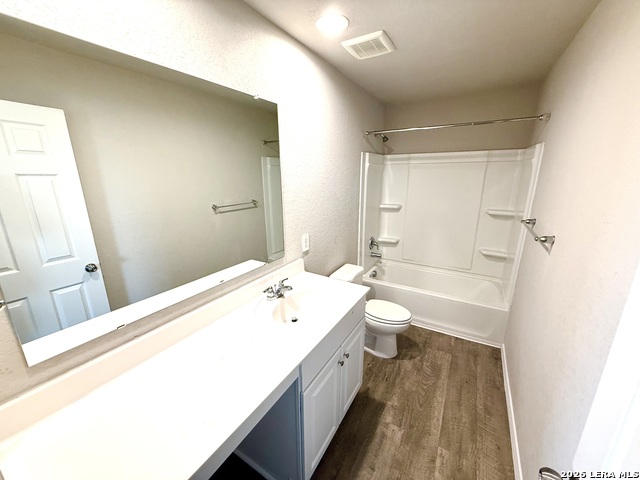7614 Crestway Ridge Property Photo 16