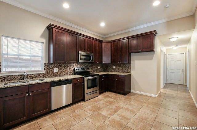 207 Hill St Property Photo 7