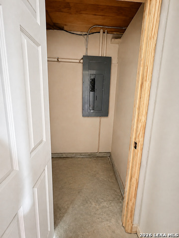 206 N Leon Klink St Property Photo 16