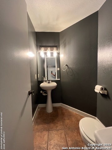 11719 Spring Ridge Dr Property Photo 7