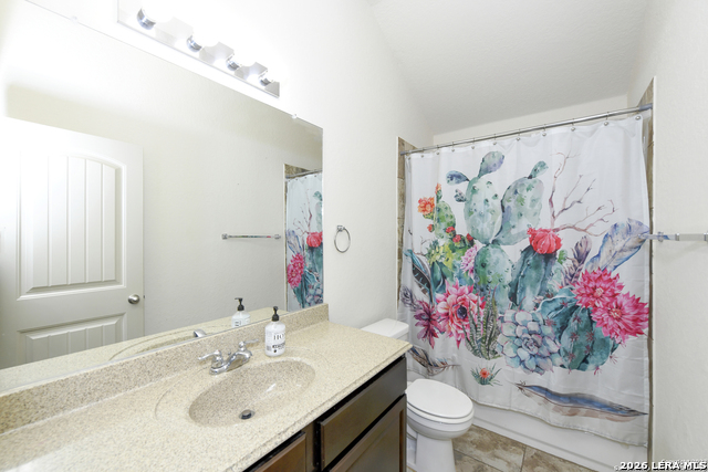 842 Wall Property Photo 13