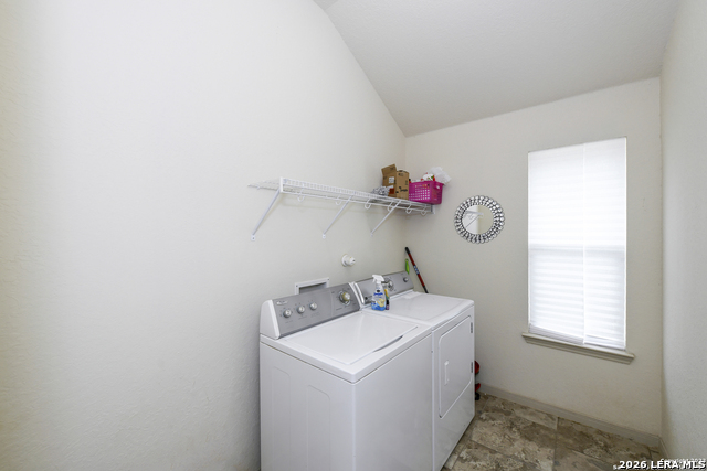 842 Wall Property Photo 15