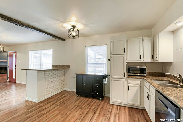 8106 Windlake Dr. Property Photo 14