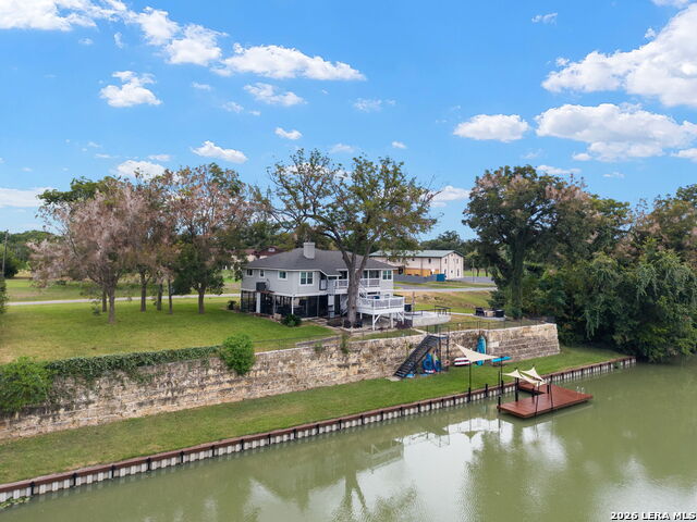 34 River Oak Property Photo 1