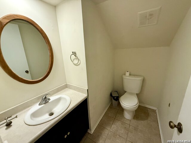 6022 Royal Pt Property Photo 8