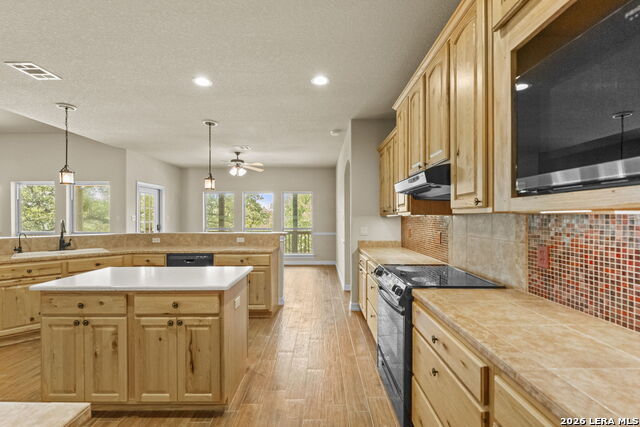 49 Auburn Rdg Property Photo 22
