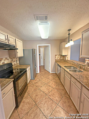 6154 Ashley Spgs Property Photo 7
