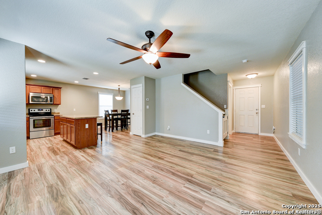 428 Auburn Park Property Photo 3