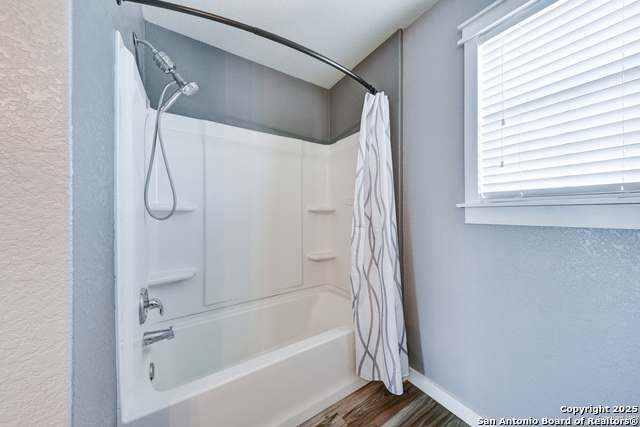 428 Auburn Park Property Photo 15