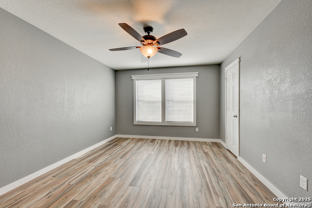 428 Auburn Park Property Photo 17