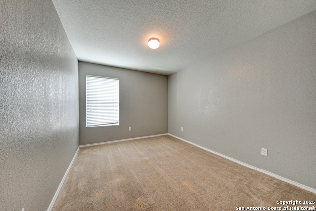 428 Auburn Park Property Photo 18