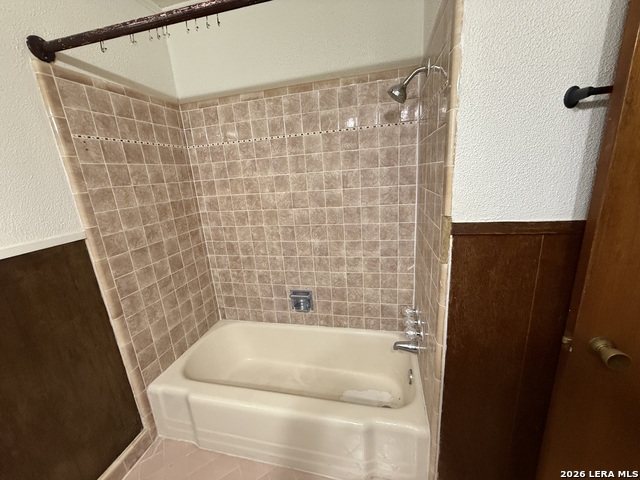 4102 Kirby Dr Property Photo 16