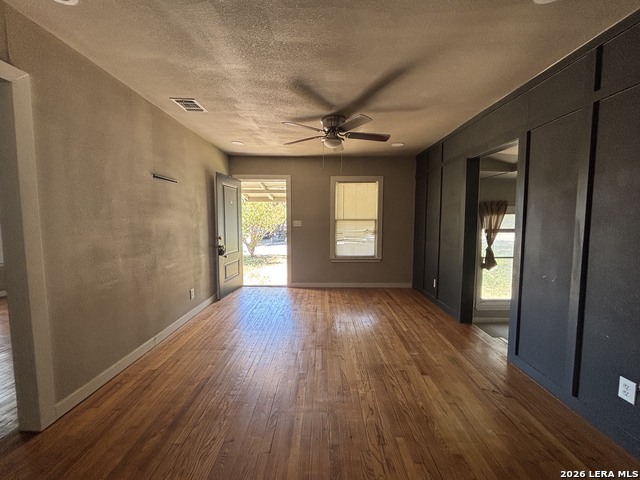 1615 Lee Hall Property Photo 4
