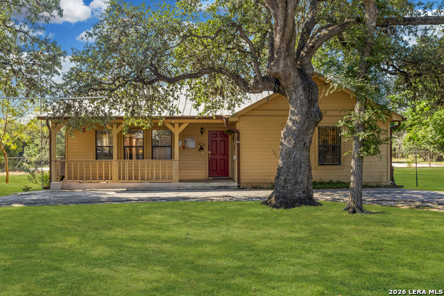 1129 Bandera Blvd Property Photo 1