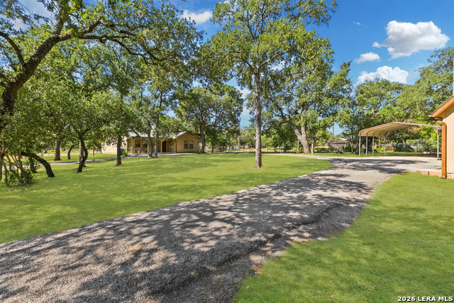 1129 Bandera Blvd Property Photo 22