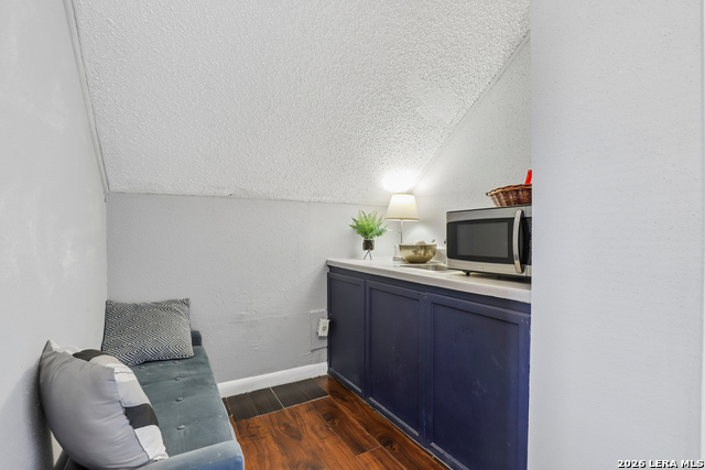 421 Howard St Property Photo 36