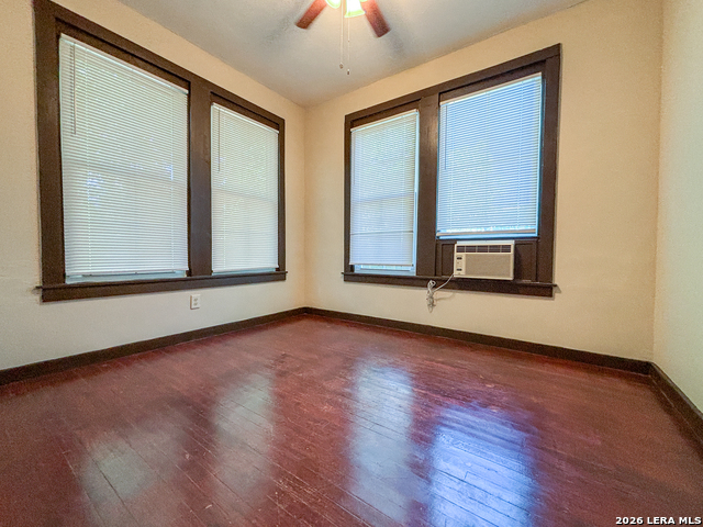 124 S Krueger Ave Property Photo 7