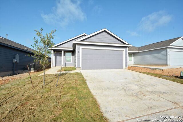 738 Tulsa Trl Property Photo 1