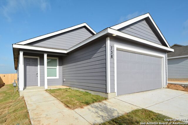 738 Tulsa Trl Property Photo 2