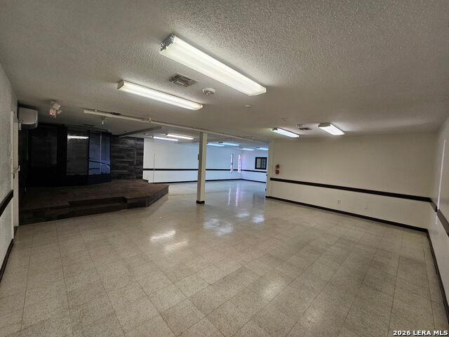 1830 Santa Barbara Property Photo 4