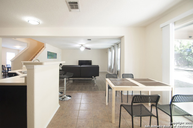 10106 Cedarcliff Property Photo 7