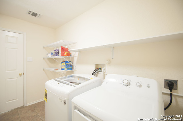 10106 Cedarcliff Property Photo 10