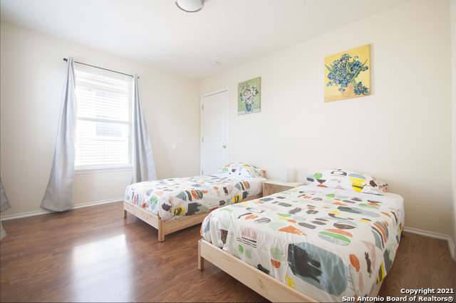 10106 Cedarcliff Property Photo 15
