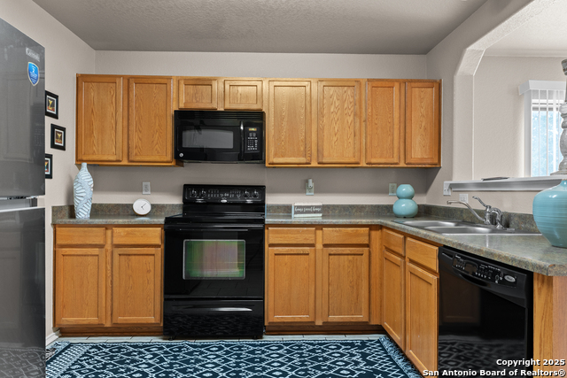 9222 Pacific Maple Property Photo 11