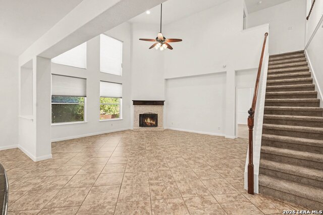 623 Midway Crst Property Photo 4