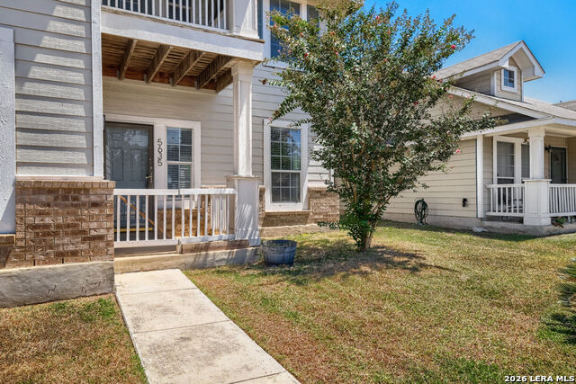 5635 Midcrown Dr Property Photo 3