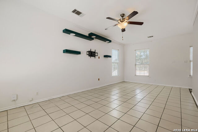 5635 Midcrown Dr Property Photo 5